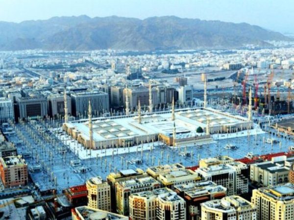 <a style="pointer-events: none;">7 Nights 4 Star Easter Umrah Package</a><p class="prce"><span class="small">From</span> <span class="prceclr">£745.00</span></p> <hr><p>      <ul class="custom_scroll">                  <li>4 Nights in Makkah 4 Star Hotel</li>                  <li>4 Nights in Madina 4 Star Hotel</li>                  <li>Visas + Transport + Umrah Guides + Ziyarats</li>                  <li> Ziarat of Holy places in Makkah and Madinah</li></ul></p>          <span><a href="https://wa.me/+442035041840" target="_blank"> <img src="https://almusafirtravel.co.uk/wp-content/uploads/2025/05/chat.png" class="tel3"/> <a/>                 <a href="https://almusafirtravel.co.uk/7-nights-4-star-easter-umrah-package/" class="tel2"><button>Enquire Now <i class="fa-solid fa-circle-chevron-right"></i></button></a> </span>